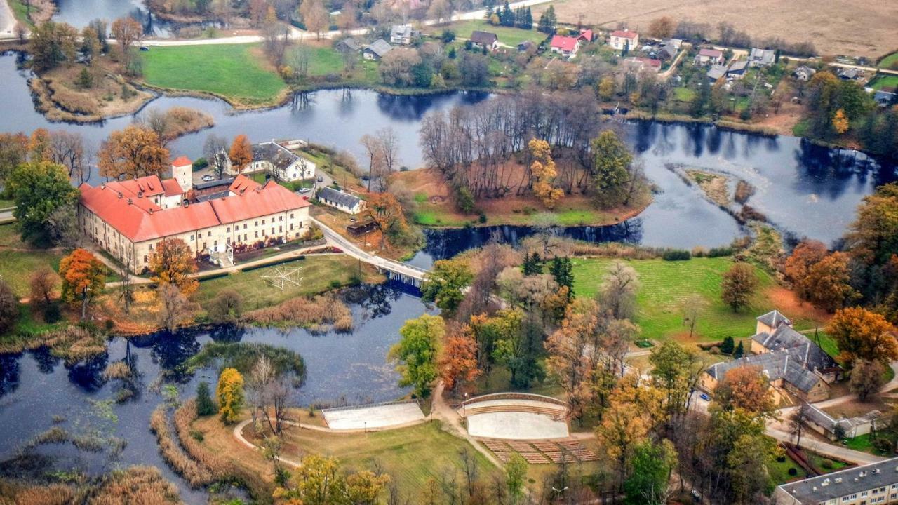 Dundagas Pils Hostel Buitenkant foto