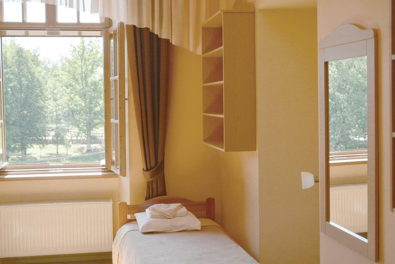 Dundagas Pils Hostel Buitenkant foto